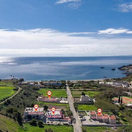 Mythos Villas Damnoni Eksteriør bilde